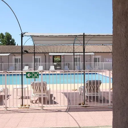 Saint Louis Hotel