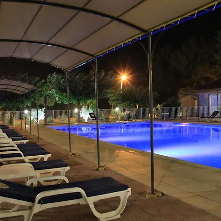 Hotel Saint Louis Le Thor