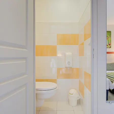 Saint Louis Otel 2*