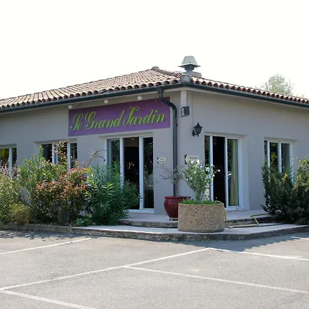 Ξενοδοχείο Saint Louis 2*